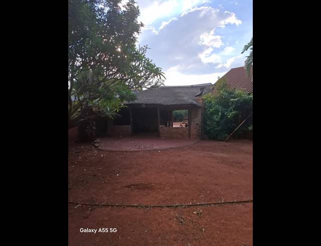 3 BEDROOM FREEHOLD FOR SALE IN CLARINA
